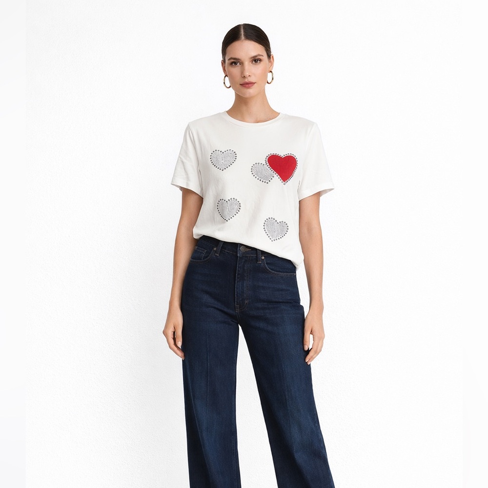 Heart Pattern White Tee NWT